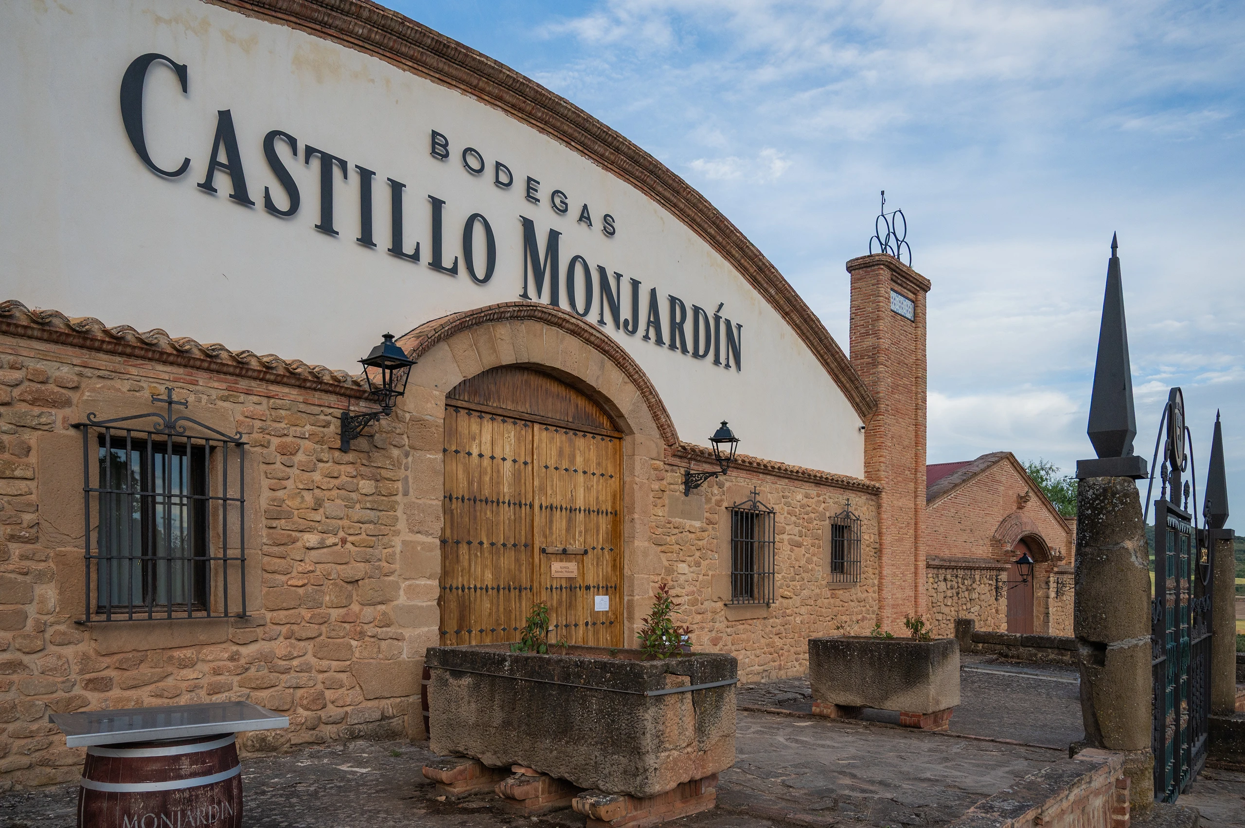 Foto 12 - Bodegas Castillo de Monjard&iacute;n
