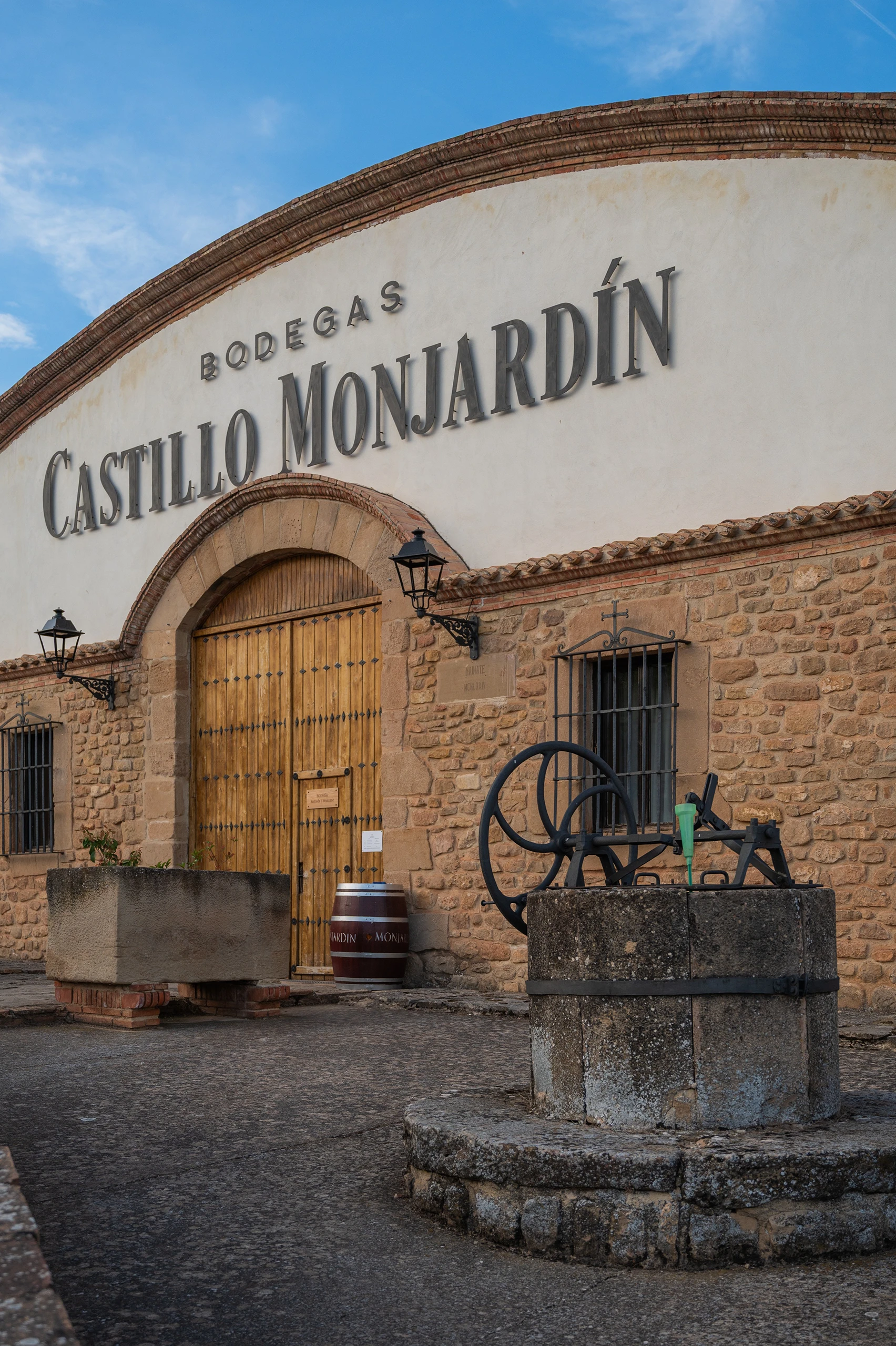 Foto 14 - Bodegas Castillo de Monjard&iacute;n