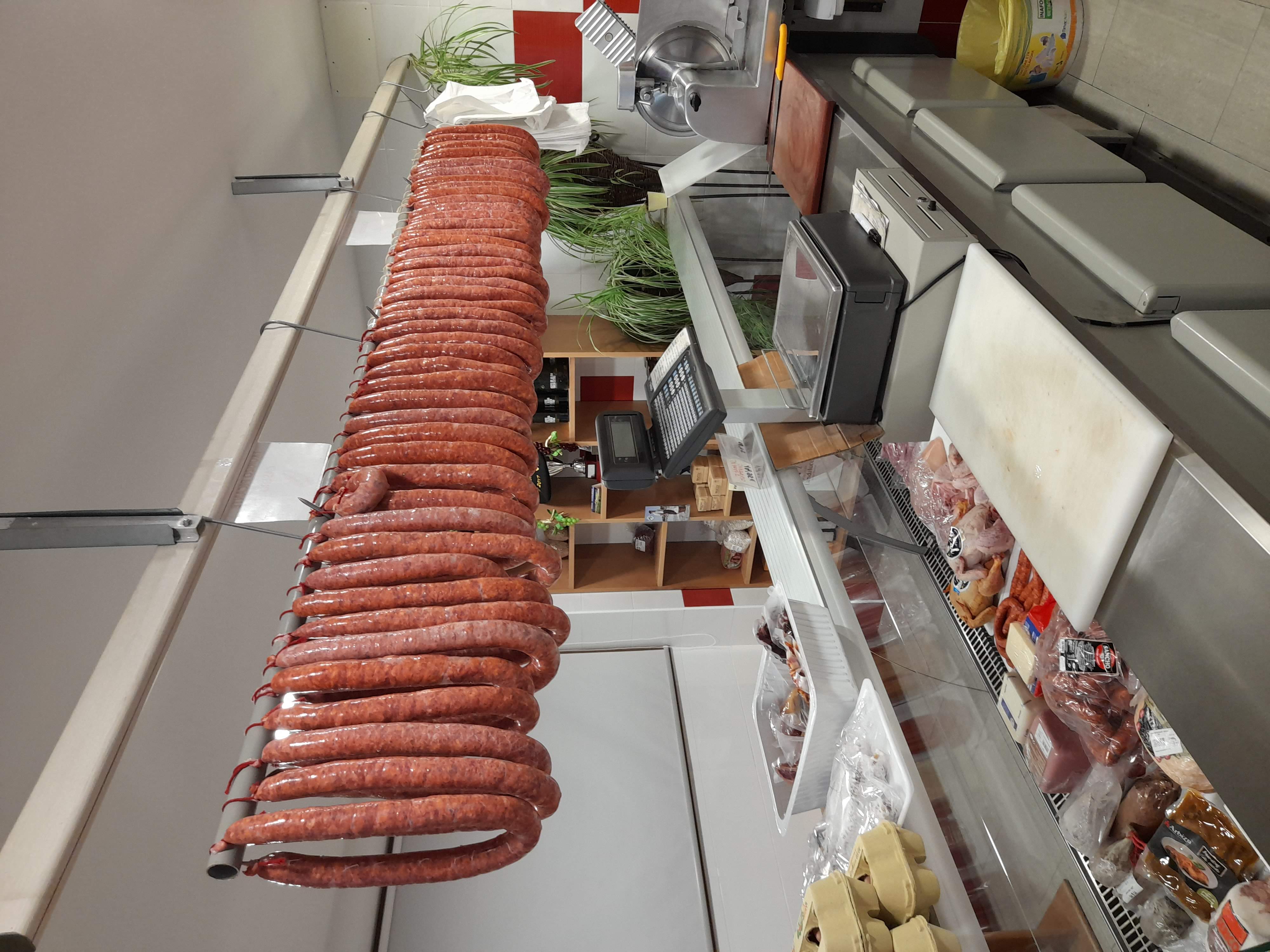 Carnicer&iacute;a Ruiz de Larramendi - foto 4