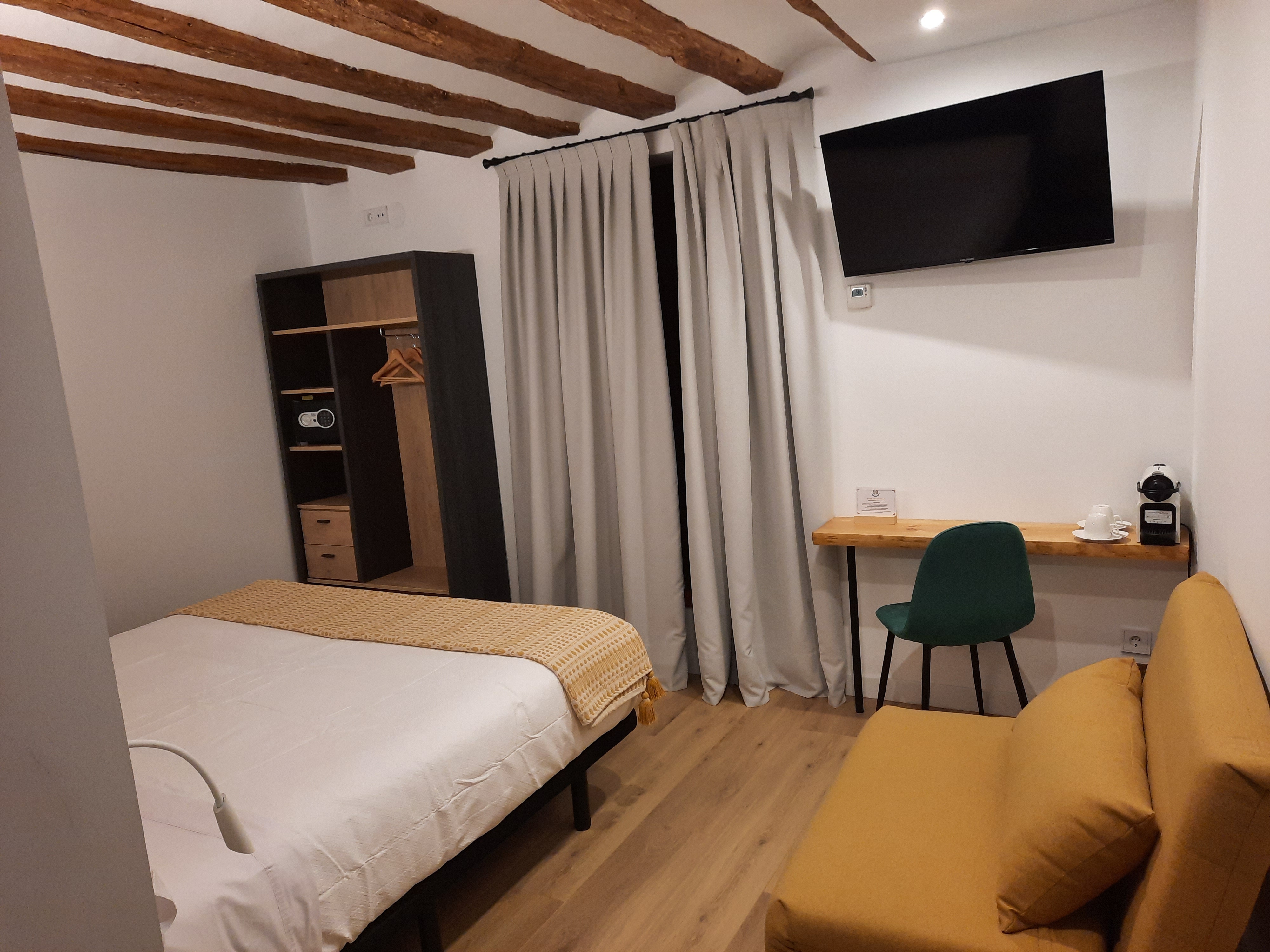 Hostal La R&uacute;a - foto 4