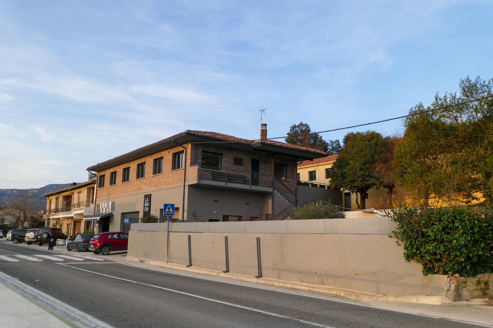 Hostal Larri&oacute;n Ostatua