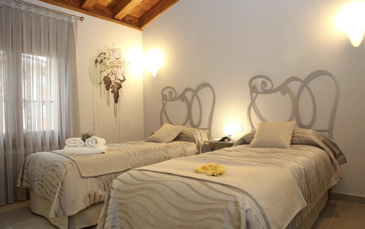 Hostal Villa de Mendavia - foto 4