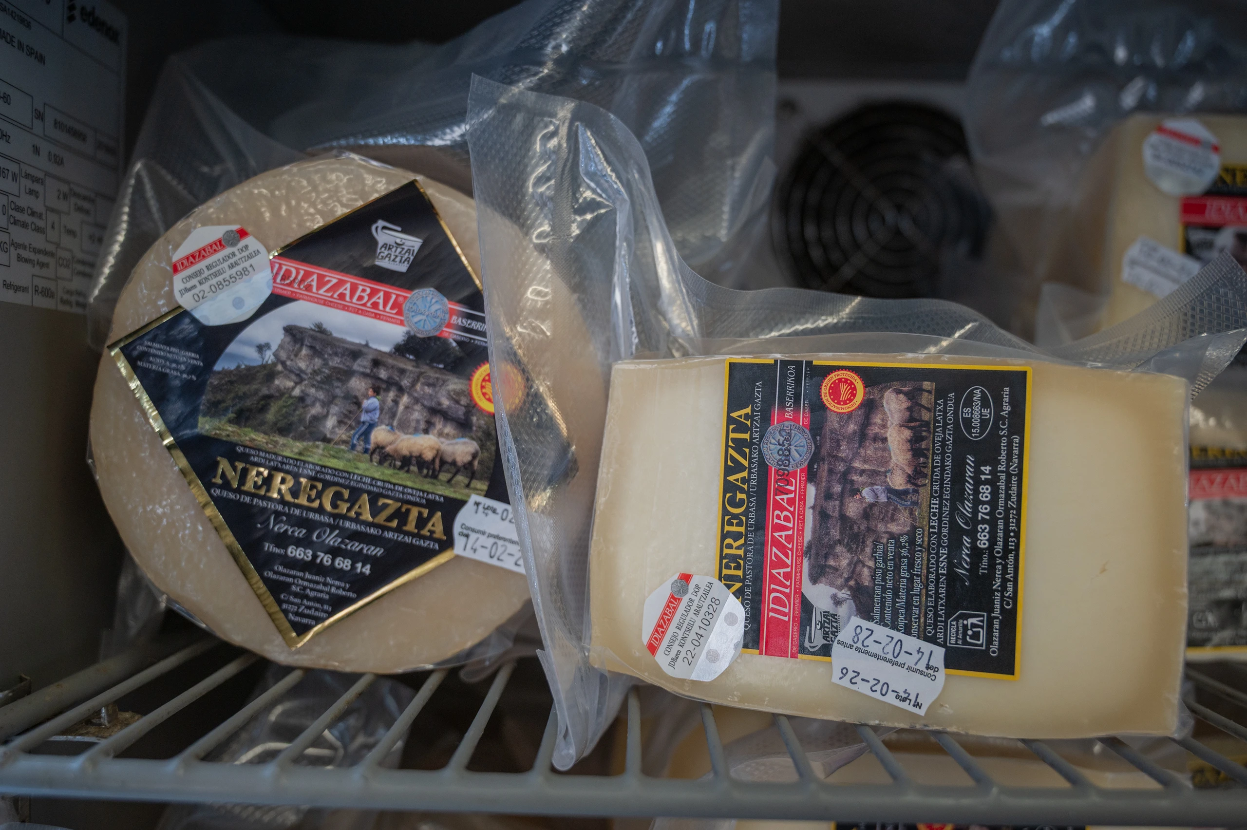 Elaboraci&oacute;n artesanal con leche cruda de oveja Latxa
